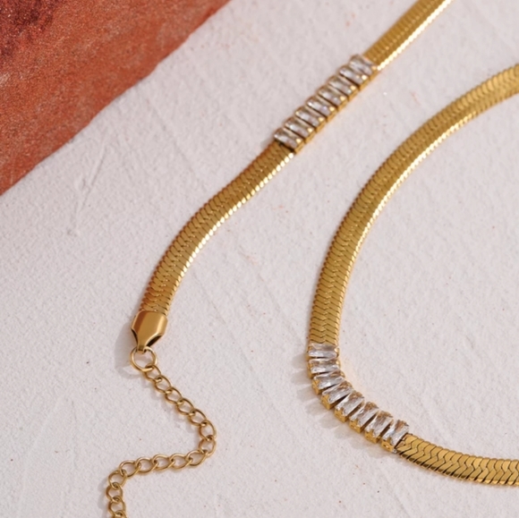 Exquisite Cubic Zirconia Bracelet - Picture 5 of 6